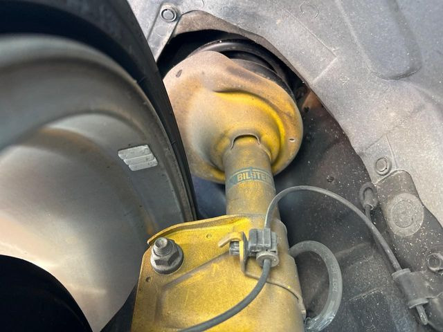 �y�r���V���^�C�����_���p�[�z�������s���̎ԗ����萫�����コ���Ă����l�C�̑����B�X���̏��S�n���]���ɂ����A�X�|�[�e�B�ȑ��s�����y���݂��������܂���