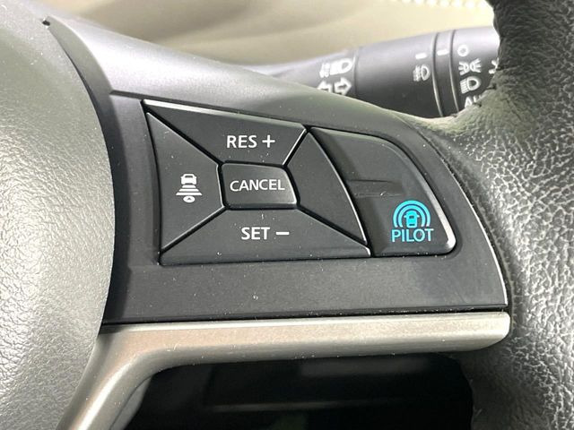 �y�v���p�C���b�g�z�������H�ł̒��������s���y��!!�a�؎��Ə��񑖍s�̃V�[���ŁA�A�N�Z���E�u���[�L�E�X�e�A�����O�������Ő��䂵�A�������^�]�̕��S���y�����Ă���܂���