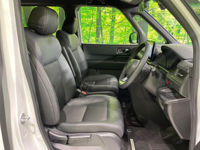 �y�n�[�t���U�[�V�[�g�z�������ƍ���S�n�𗼗������l�C�̃V�[�g���w�ʁE���ʂ̃t�@�u���b�N�f�ނ́A�ʋC���̗ǂ��⊊��ɂ����ɗD��Ă��܂��B�C���╞���ɍ��E���ꂸ���K�ɂ���肢�������܂��B