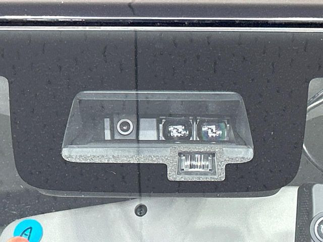 �y�X�Y�L �Z�[�t�e�B�T�|�[�g�z���s���ɑO���̎ԗ�����F�����A�Փ˂������Ȏ��͌x��ƃu���[�L�ŏՓˉ���Ɣ�Q�y�����A�V�X�g�B�����S�Ƀh���C�u�����y���݂��������܂��B