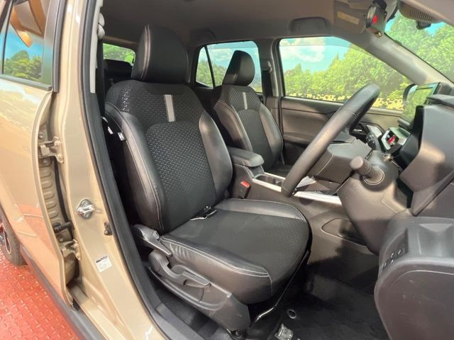 �y�n�[�t���U�[�V�[�g�z�������ƍ���S�n�𗼗������l�C�̃V�[�g���w�ʁE���ʂ̃t�@�u���b�N�f�ނ́A�ʋC���̗ǂ��⊊��ɂ����ɗD��Ă��܂��B�C���╞���ɍ��E���ꂸ���K�ɂ���肢�������܂��B