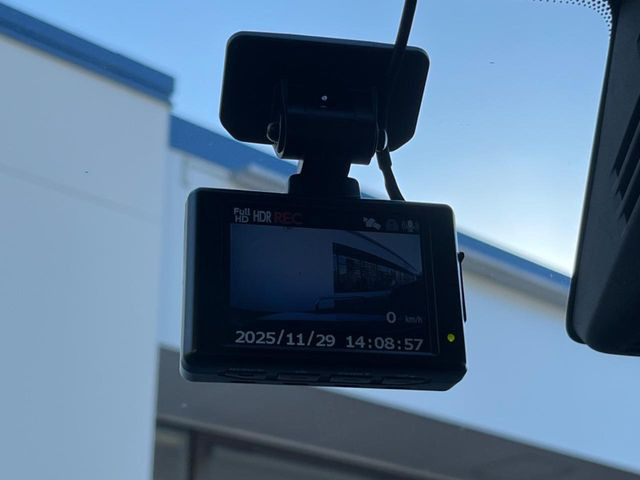 �y�h���C�u���R�[�_�[�z���S�E���S�ȃJ�[���C�t�ɕK�{�̃h���C�u���R�[�_�[�𑕔�!���s���͂������A������^�]�⎖�̂ɑ��������ۂ̏󋵂��f���ŋL�^���A����̃��X�N�ɔ����܂��B