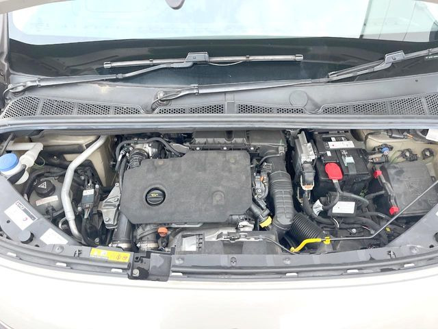 �����X�ł́A�e���[�J�[�̐�p�f�f�e�X�^�[�𓱓��B���Ǝ��i�����e�N�j�J���X�^�b�t���풓���Ă���܂��̂ŁA������̍ۂɂ����S���Ă����p���������܂��B