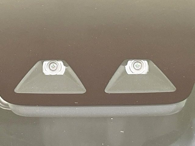 �y�X�}�[�g�A�V�X�g�z���s���ɑO���̎ԗ�����F�����A�Փ˂������Ȏ��͌x��ƃu���[�L�ŏՓˉ���Ɣ�Q�y�����A�V�X�g�B�����S�Ƀh���C�u�����y���݂��������܂��B