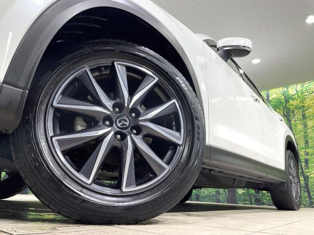 �y����19�C���`�A���~�z�C�[���z�O�ςɃ}�b�`���������A���~�z�C�[���𑕒����Ă���܂��B�e��ЊO�A���~�z�C�[����A�X�^�b�h���X�^�C�����戵�����Ă���܂��B���񂲑��k����������