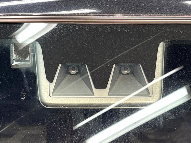 �y�X�}�[�g�A�V�X�g�z���s���ɑO���̎ԗ�����F�����A�Փ˂������Ȏ��͌x��ƃu���[�L�ŏՓˉ���Ɣ�Q�y�����A�V�X�g�B�����S�Ƀh���C�u�����y���݂��������܂��B