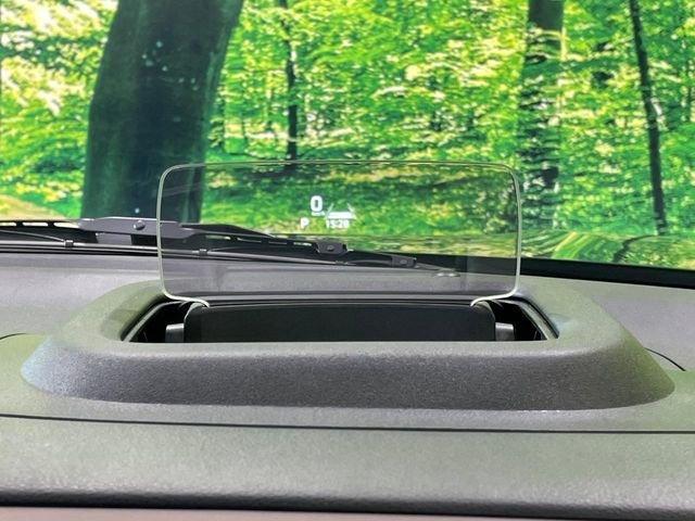 �y�w�b�h�A�b�v�f�B�X�v���C�z���݂̑��x�⑖�s�����f�W�^���\���ŉ^�]�ȑO���̃K���X�ɓ��e!�^�]���A�ڐ������炳���K�v�ȏ����m�F�ł���̂łƂ��Ă��֗��ň��S!