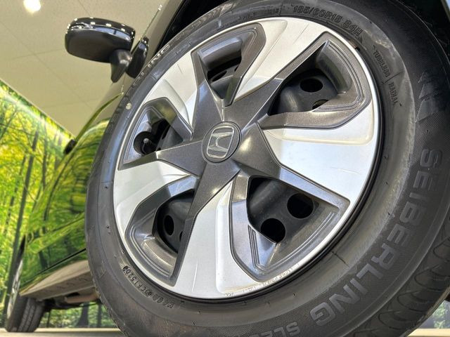 �y����15�C���`�A���~�z�C�[���z�O�ςɃ}�b�`���������A���~�z�C�[���𑕒����Ă���܂��B�e��ЊO�A���~�z�C�[����A�X�^�b�h���X�^�C�����戵�����Ă���܂��B���񂲑��k����������