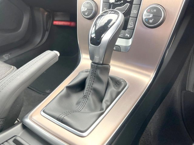 ��MT���[�h�t��AT:�ʏ�͎����ł����Ȃ���ϑ�(�M�A�`�F���W)���h���C�o�[�̑���ɂ���ĈӐ}�I�ɕς�����V�X�e���ł��B����w���i�̃h���C�u�����y���݂��������܂�!