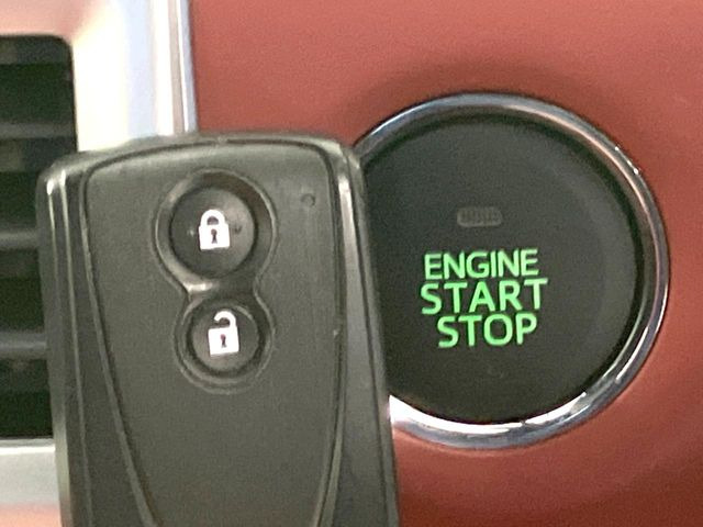 �y�L�[�t���[�V�X�e���z�J�o����|�P�b�g�ɓ��ꂽ�܂܂ł��h�A�̎{���E�������\�ȃX�}�[�g�L�[�𑕔��B�G���W���̃I���E�I�t�����J�M�����o���K�v����������Ƃ��Ă��֗��ł���