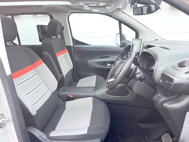 ���V�[�g�̎g�p��:�j��E�ւ�������Ȃ��A�����̒ʂ肫�ꂢ�ȏ�Ԃ��ێ����Ă���܂��B�܂��A�����N���[�j���O�E�R�[�e�B���O�����p�����������܂��B