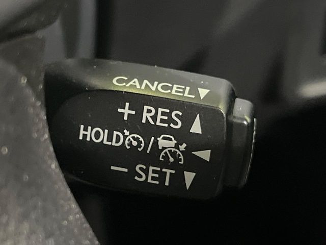 �y���[�_�[�N���[�Y�R���g���[���z�������H�ł̒��������s���y��!!�����ő��x��ۂN���[�Y�R���g���[�����A�Փˌy���V�X�e���ƘA�g���A�O���̎ԗ������m���ĎԊԂ�ۂ悤�ɑ��x���߂��Ă���܂�!!