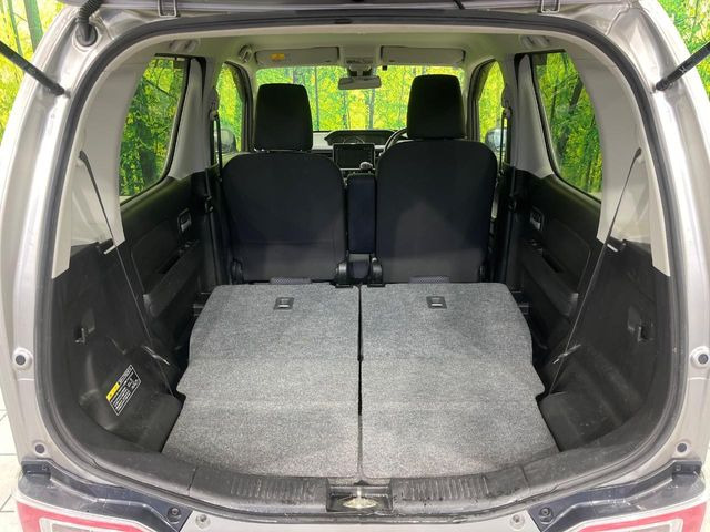 ���i�̂���������ʋ΁A���}���ɏ\���ȉ׎��X�y�[�X���m�ۂ��Ă���܂��B�Z�J���h�V�[�g��|���ƁA�傫�ȉו��̐ύڂ��\�ł���