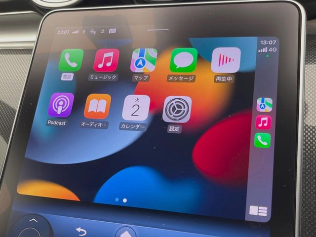 ��Apple Car Play:�X�}�z�Ƃ̗L���ڑ��ŁA�i�r�E�I�[�f�B�I�Đ��ȂǃX�}�z�̃A�v���@�\����ʂł��g����֗��@�\�ł�!