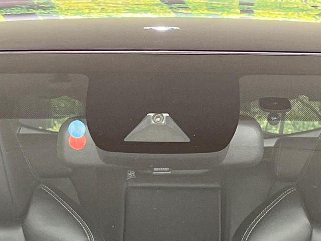 �y�g���^�Z�[�t�e�B�Z���X�z���s���ɑO���̎ԗ�����F�����A�Փ˂������Ȏ��͌x��ƃu���[�L�ŏՓˉ���Ɣ�Q�y�����A�V�X�g�B�����S�Ƀh���C�u�����y���݂��������܂��B