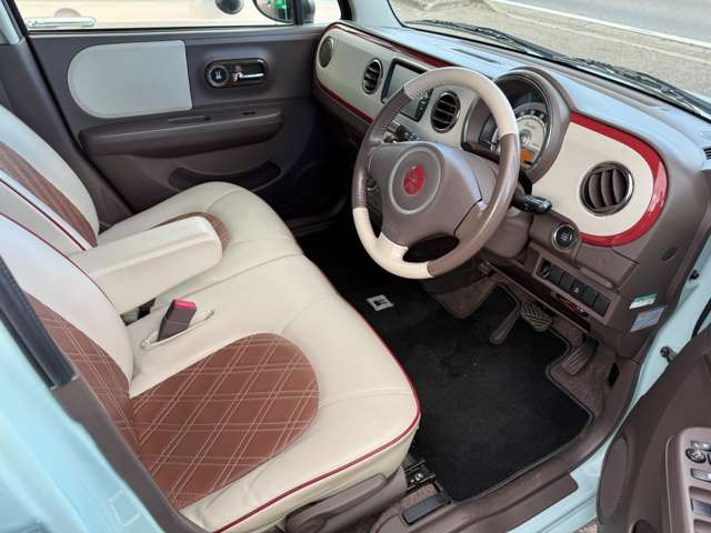 �V�[�g�͐G��S�n�A����S�n�Ƃ��ɏ㎿�Ȏd�オ��B�����ւ̒������h���C�u�ł����ɂ����A���K�ȃh���C�u���y���߂܂��B