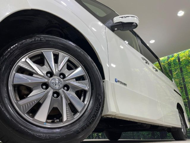 �y����15�C���`�A���~�z�C�[���z�O�ςɃ}�b�`���������A���~�z�C�[���𑕒����Ă���܂��B�e��ЊO�A���~�z�C�[����A�X�^�b�h���X�^�C�����戵�����Ă���܂��B���񂲑��k����������