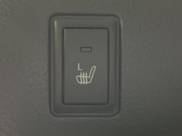 �y�V�[�g�q�[�^�[�z�������ɏd�󂷂�V�[�g�q�[�^�[!�G�A�R����葁�����܂��Ă����̂Ŋ�����̐l�����S�ł��ˁ�G�A�R���̉����͊������邩����A�Ƃ������ɂ����������߂ł��B