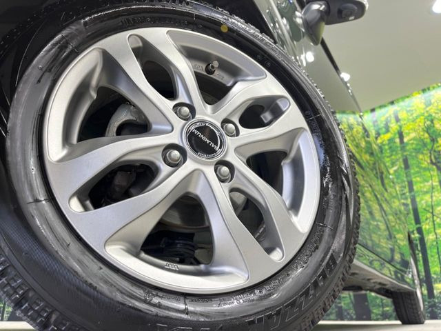 �y14�C���`�A���~�z�C�[���z�O�ςɃ}�b�`�����A���~�z�C�[���𑕒����Ă���܂��B�e��A���~�z�C�[����A�X�^�b�h���X�^�C�����戵�����Ă���܂��B���񂲑��k����������