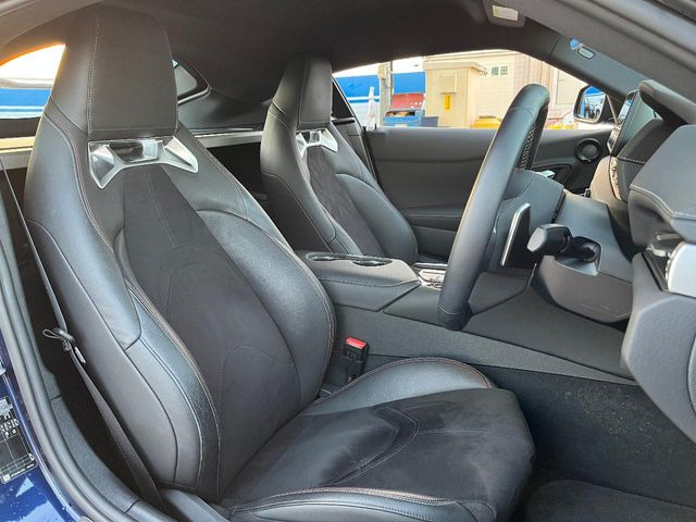 �y�n�[�t���U�[�V�[�g�z�������ƍ���S�n�𗼗������l�C�̃V�[�g���w�ʁE���ʂ̃t�@�u���b�N�f�ނ́A�ʋC���̗ǂ��⊊��ɂ����ɗD��Ă��܂��B�C���╞���ɍ��E���ꂸ���K�ɂ���肢�������܂��B