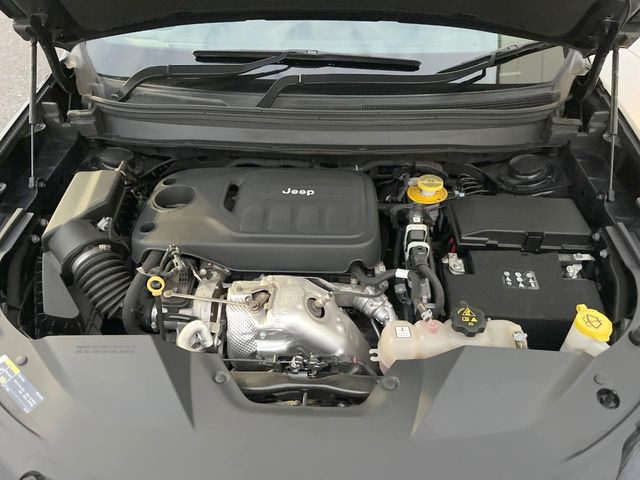 �����X�ł́A�e���[�J�[�̐�p�f�f�e�X�^�[�𓱓��B���Ǝ��i�����e�N�j�J���X�^�b�t���풓���Ă���܂��̂ŁA������̍ۂɂ����S���Ă����p���������܂��B