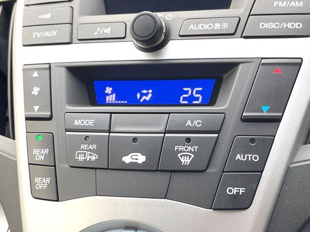 �y�I�[�g�G�A�R���z��x���D�݂̉��x�ɐݒ肷��΁A�ԓ��̉��x�����m�����ʂ≷�x�������Œ����B����&hellip;����&hellip;�Ɖ��x���X�C�b�`���������K�v�͂���܂���B���K�Ȏԓ���Ԃɂ͕K�{�̋@�\�ł��ˁ�