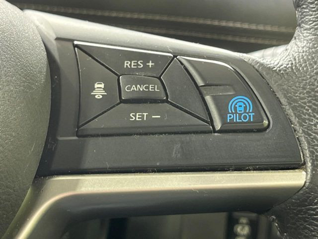 �y�v���p�C���b�g�z�������H�ł̒��������s���y��!!�a�؎��Ə��񑖍s�̃V�[���ŁA�A�N�Z���E�u���[�L�E�X�e�A�����O�������Ő��䂵�A�������^�]�̕��S���y�����Ă���܂���