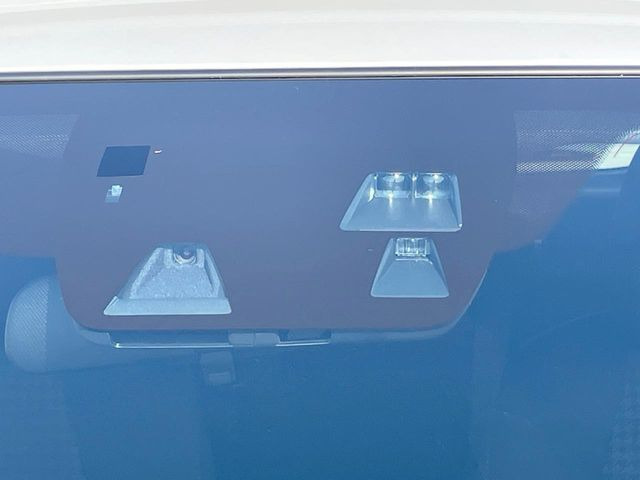 �y�X�}�[�g�V�e�B�u���[�L�T�|�[�g�z�ᑬ���s���ɑO���̎ԗ�����F�����A�Փ˂������Ȏ��͌x��ƃu���[�L�ŏՓˉ���Ɣ�Q�y�����A�V�X�g�B�����S�Ƀh���C�u�����y���݂��������܂��B