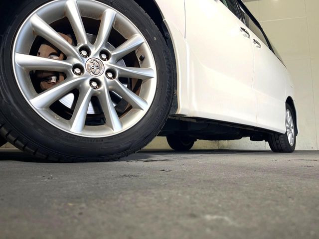 �y����17�C���`�A���~�z�C�[���z�O�ςɃ}�b�`���������A���~�z�C�[���𑕒����Ă���܂��B�e��ЊO�A���~�z�C�[����A�X�^�b�h���X�^�C�����戵�����Ă���܂��B���񂲑��k����������