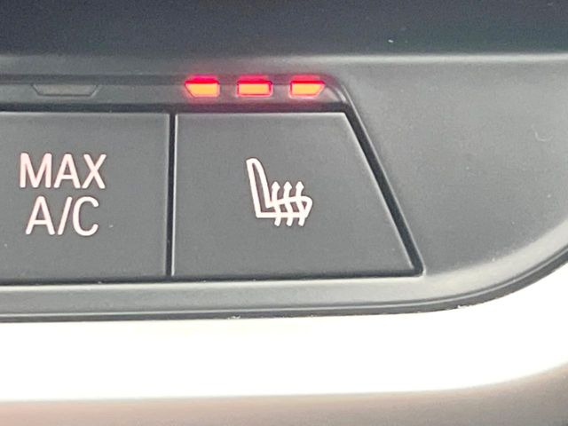 ���t�����g�V�[�g�q�[�e�B���O:�^�]�ȁE����ȋ��ɎO�i�K�Œ��߂��\�ȃV�[�g�q�[�^�[�𑕔����Ă���܂��B�G�߂��킸���K�ɂ��g�p���������܂��B