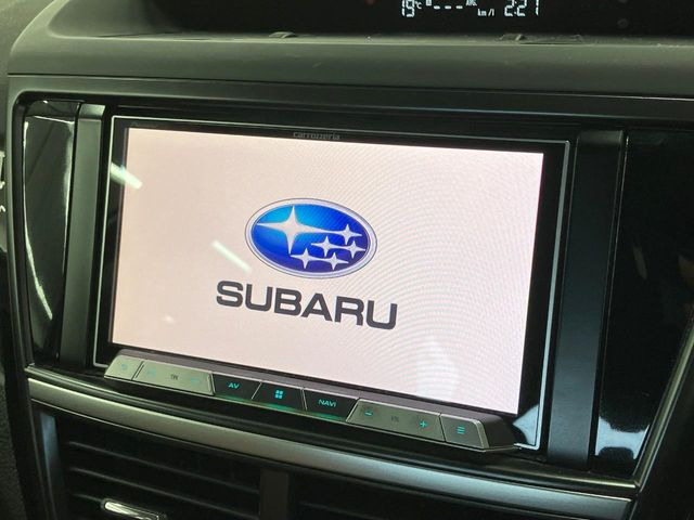 �y�����i�r�z�l�C�̏����i�r�𑕔����Ă���܂��B�i�r�̎g���₷���͂������A�I�[�f�B�I�@�\���[��!�L�����v�◷�s�͂������A�ʋ΂┃�����ȂǕ��i�̃h���C�u���y�����Ȃ�͂���