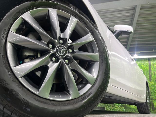 �y����17�C���`�A���~�z�C�[���z�O�ςɃ}�b�`���������A���~�z�C�[���𑕒����Ă���܂��B�e��ЊO�A���~�z�C�[����A�X�^�b�h���X�^�C�����戵�����Ă���܂��B���񂲑��k����������