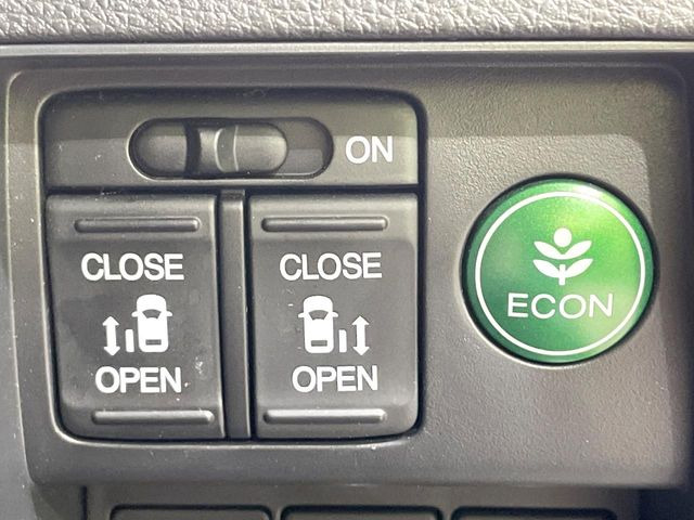 �y�����p���[�X���C�h�h�A�z�X�}�[�g�L�[��^�]�Ȃ̃X�C�b�`�Ō�ȗ����X���C�h�h�A�̊J���\���d��������͂����ăh�A���J����K�v�������A�����Ȃ��q�l�ł��ȒP�ɊJ���߂ł����K�ł���