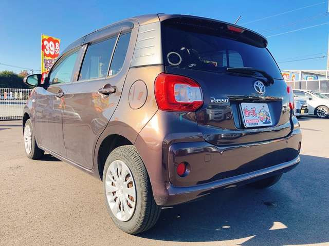 ���X�ł͌y�����Ԃ��畁�ʎԂ܂ŕ��L���I�[�����[�J�[�̎Ԏ�E�F�E�O���[�h��L�x�ɑ����Ă���܂��B