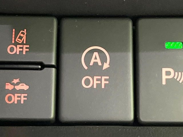 �y�A�C�h�����O�X�g�b�v�z�ԐM����a�؂Œ�Ԃ����ۂɃG���W�����~���A���ʂȔR���̏����}���܂��B�R��������ی�ɂȂ���@�\��G���W���̓u���[�L�𗣂��΍Ďn�����܂��B