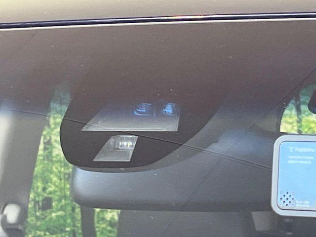 �y�V�e�B�u���[�L�A�N�e�B�u�V�X�e���z�ᑬ���s���ɑO���̎ԗ�����F�����A�Փ˂������Ȏ��͌x��ƃu���[�L�ŏՓˉ���Ɣ�Q�y�����A�V�X�g�B�����S�Ƀh���C�u�����y���݂��������܂��B