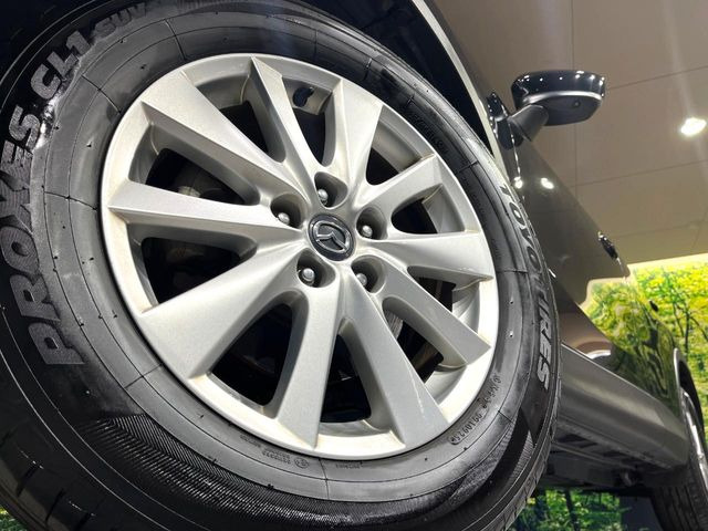 �y����17�C���`�A���~�z�C�[���z�O�ςɃ}�b�`���������A���~�z�C�[���𑕒����Ă���܂��B�e��ЊO�A���~�z�C�[����A�X�^�b�h���X�^�C�����戵�����Ă���܂��B���񂲑��k����������