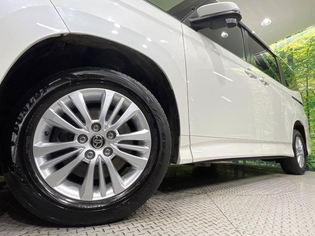 �y����16�C���`�A���~�z�C�[���z�O�ςɃ}�b�`���������A���~�z�C�[���𑕒����Ă���܂��B�e��ЊO�A���~�z�C�[����A�X�^�b�h���X�^�C�����戵�����Ă���܂��B���񂲑��k����������