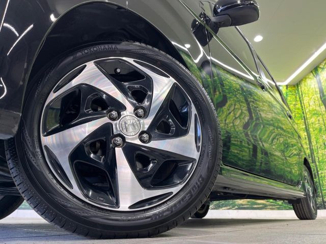 �y����15�C���`�A���~�z�C�[���z�O�ςɃ}�b�`���������A���~�z�C�[���𑕒����Ă���܂��B�e��ЊO�A���~�z�C�[����A�X�^�b�h���X�^�C�����戵�����Ă���܂��B���񂲑��k����������