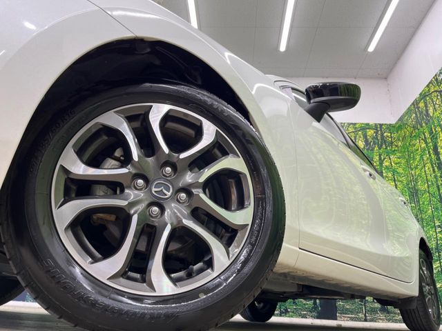 �y����16�C���`�A���~�z�C�[���z�O�ςɃ}�b�`���������A���~�z�C�[���𑕒����Ă���܂��B�e��ЊO�A���~�z�C�[����A�X�^�b�h���X�^�C�����戵�����Ă���܂��B���񂲑��k����������