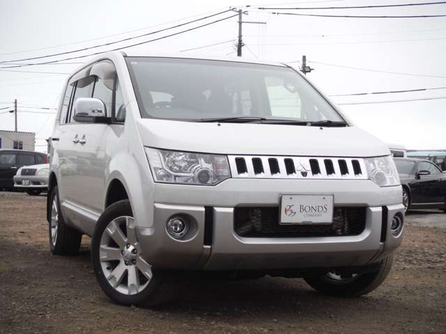 ���X�͔N�����x�ƂȂ��Ă���܂��B�c�Ǝ��Ԃ�10:00�`19:00�ł��B