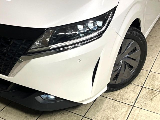 �yLED�w�b�h���C�g�z���V����ԑ��s�����ǍD�Ȏ��E���m�ۂ����S���ĉ^�]�ł��鍂�P�xLED�w�b�h���C�g�𑕔�!�_�����x�������A����d�͂��}�����Ă��܂��B