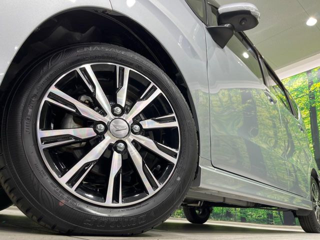 �y����14�C���`�A���~�z�C�[���z�O�ςɃ}�b�`���������A���~�z�C�[���𑕒����Ă���܂��B�e��ЊO�A���~�z�C�[����A�X�^�b�h���X�^�C�����戵�����Ă���܂��B���񂲑��k����������