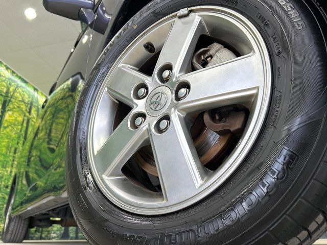 �y����15�C���`�A���~�z�C�[���z�O�ςɃ}�b�`���������A���~�z�C�[���𑕒����Ă���܂��B�e��ЊO�A���~�z�C�[����A�X�^�b�h���X�^�C�����戵�����Ă���܂��B���񂲑��k����������