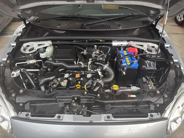 �N���[�j���O�ς� �^�[�{�G���W��