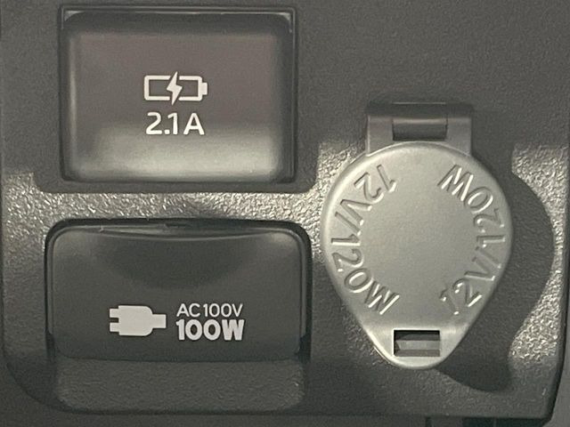 �y�A�N�Z�T���[�R���Z���g�z�L�����v��X�|�[�c�A�A�E�g�h�A�ł̃A�N�e�B�r�e�B�͂������A�ЊQ�E��d�̍ۂɏ����ɂ��Ȃ�AC100V�R���Z���g�𑕔���P�[�^�C��^�u���b�g�A�Q�[���@��̏[�d�ɂ���