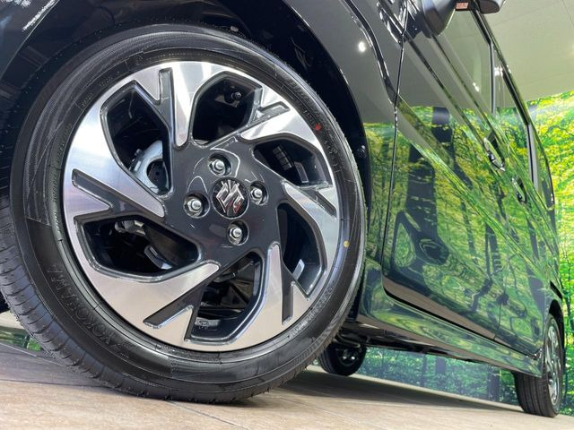 �y����15�C���`�A���~�z�C�[���z�O�ςɃ}�b�`���������A���~�z�C�[���𑕒����Ă���܂��B�e��ЊO�A���~�z�C�[����A�X�^�b�h���X�^�C�����戵�����Ă���܂��B���񂲑��k����������