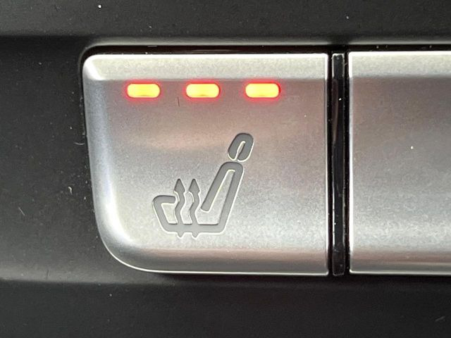 ���t�����g�V�[�g�q�[�e�B���O:�^�]�ȁE����ȋ��ɎO�i�K�Œ��߂��\�ȃV�[�g�q�[�^�[�𑕔����Ă���܂��B�G�߂��킸���K�ɂ��g�p���������܂��B