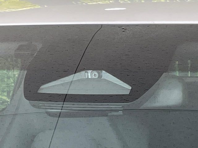 �y�g���^�Z�[�t�e�B�Z���X�z���s���ɑO���̎ԗ�����F�����A�Փ˂������Ȏ��͌x��ƃu���[�L�ŏՓˉ���Ɣ�Q�y�����A�V�X�g�B�����S�Ƀh���C�u�����y���݂��������܂��B