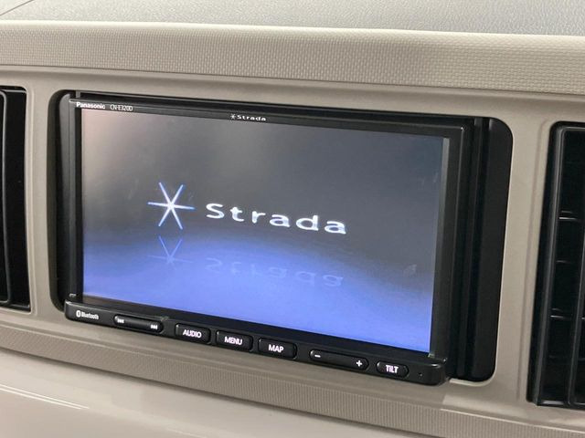 �y�i�r�Q�[�V�����z�g���₷���i�r�ŖړI�n�܂ł�������ē����Ă���܂��B�e��I�[�f�B�I�Đ��@�\���[�����Ă���A���Ԃ̉^�]������Ɋy�����Ȃ�܂�!!